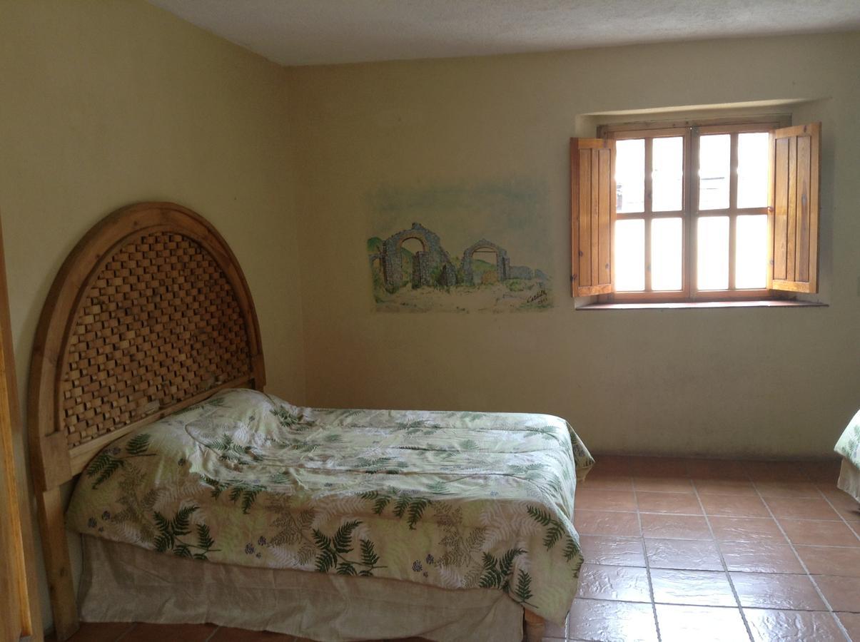 Hotel Los Faroles Catorce Pokoj fotografie
