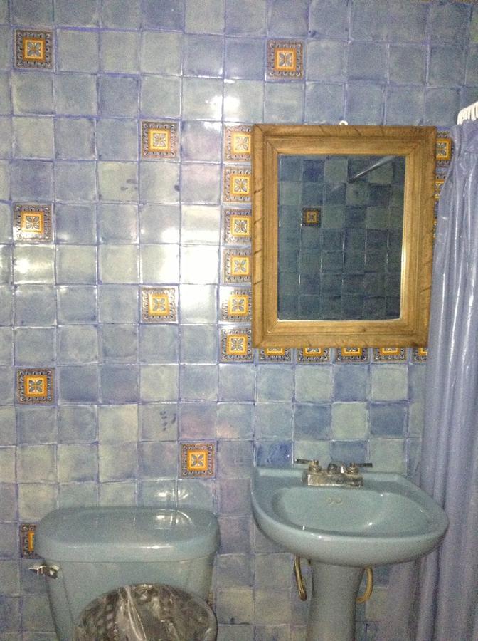 Hotel Los Faroles Catorce Pokoj fotografie