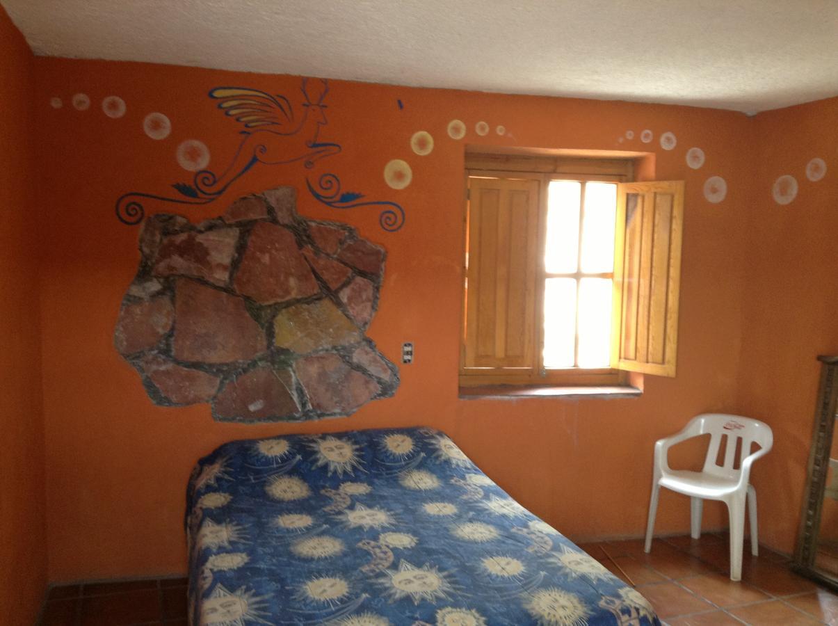 Hotel Los Faroles Catorce Pokoj fotografie